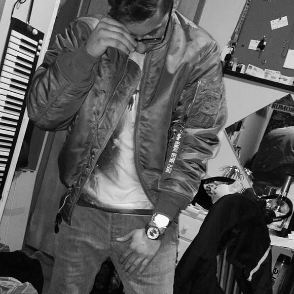 Meet your Posher, Dakota - Picture 1 of 1